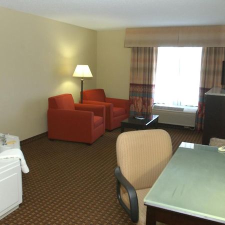 Holiday Inn Hotel & Suites Owatonna Esterno foto