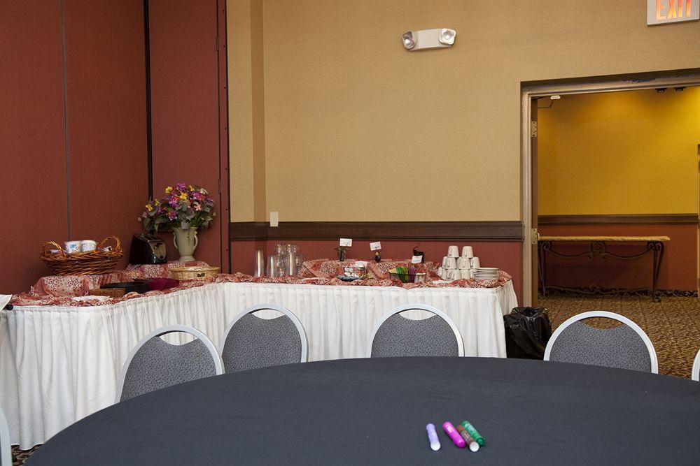 Holiday Inn Hotel & Suites Owatonna Ristorante foto