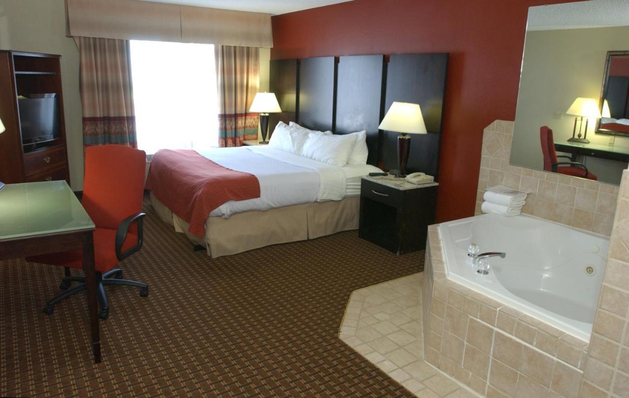 Holiday Inn Hotel & Suites Owatonna Esterno foto