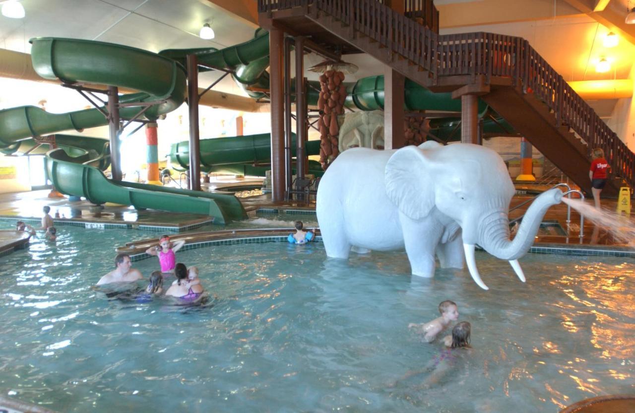 Holiday Inn Hotel & Suites Owatonna Esterno foto