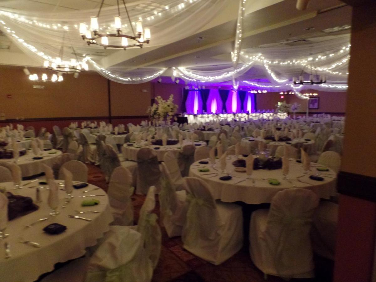 Holiday Inn Hotel & Suites Owatonna Esterno foto